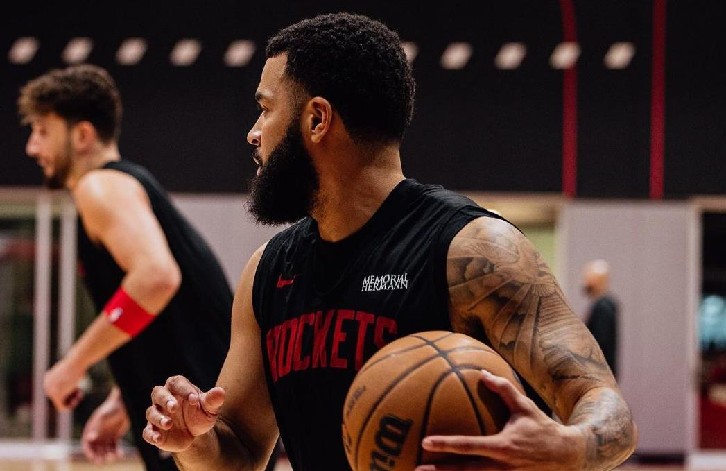 九游体育官网-包含NBA常规赛冲刺阶段走向成谜，克里夫兰骑士外线爆发，气氛紧张，医务组通报恢复的词条